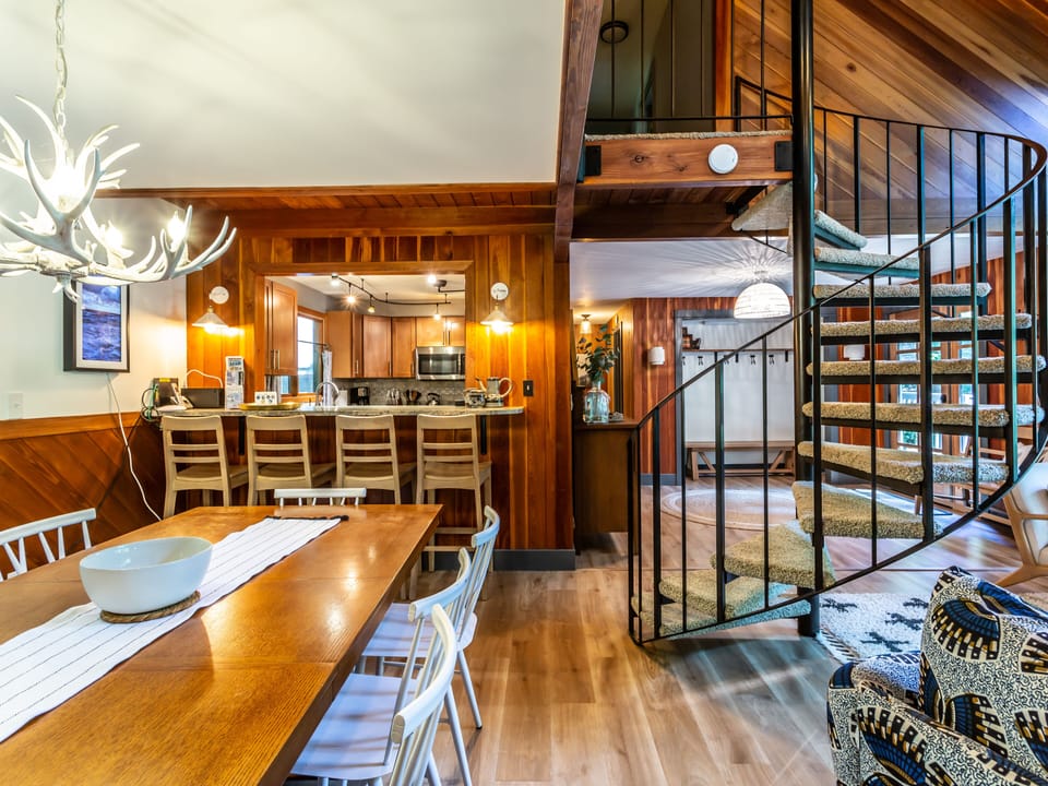 Dining Room for 10