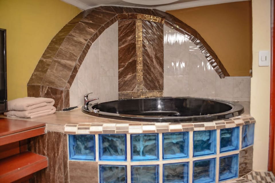 Hot tub