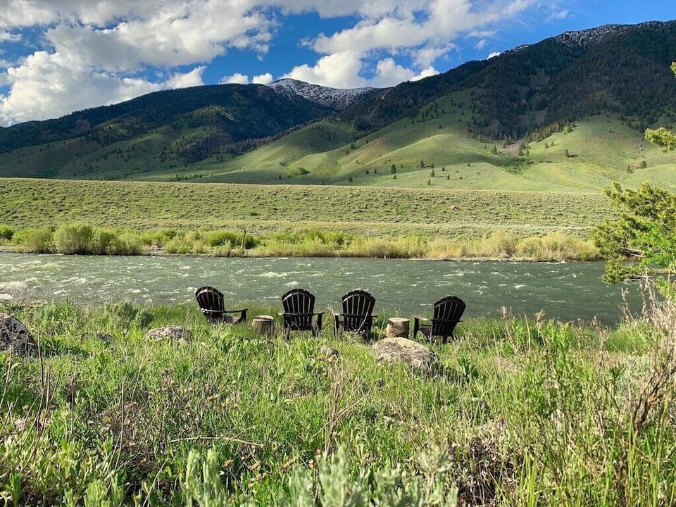 Picture yourself here, as you relax, listening to the sound of the river...