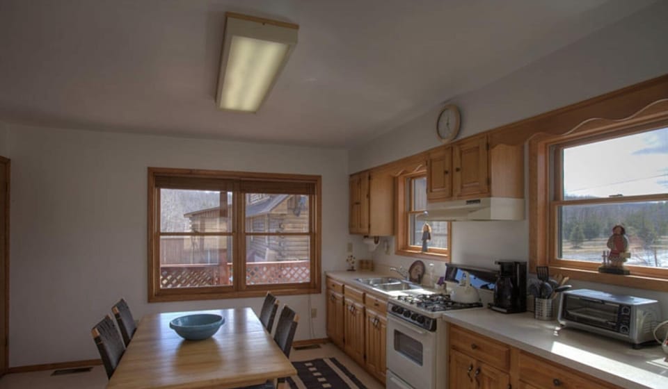 Eat in kitchen