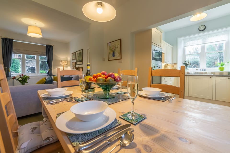 Ground floor: Dining area