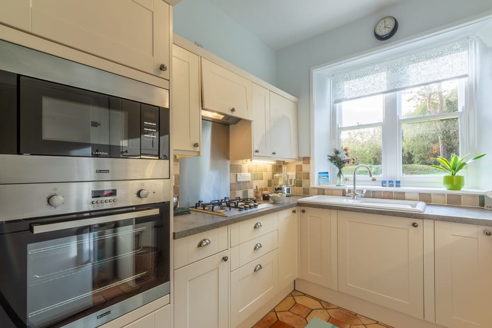 Ground floor: Kitchen