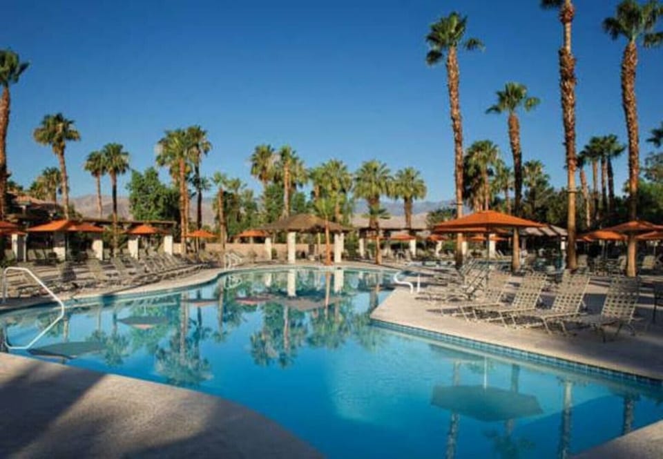 RESORT MAIN POOL