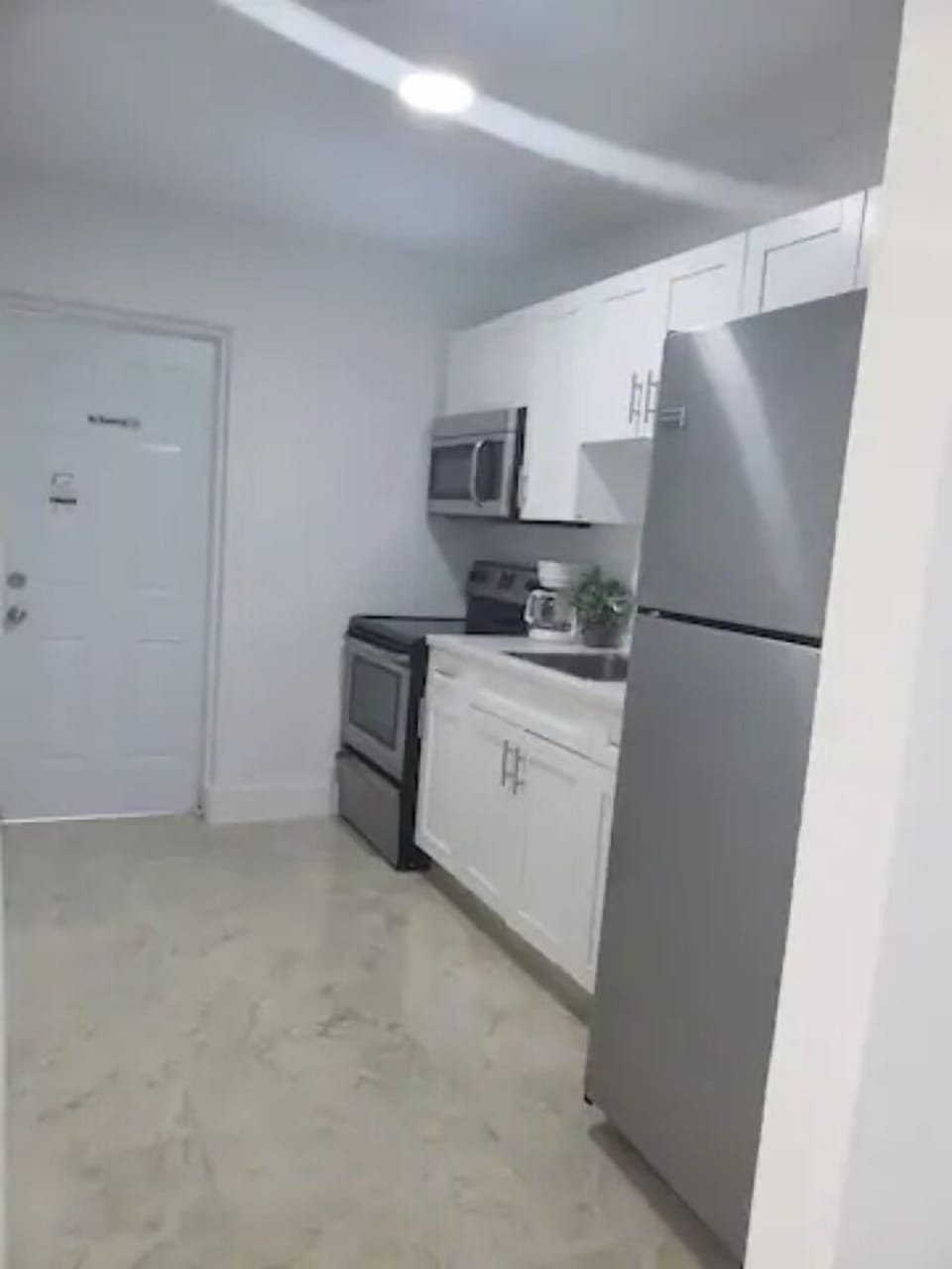 Fully equipped kitchen with all the necessities that will make you feel at home