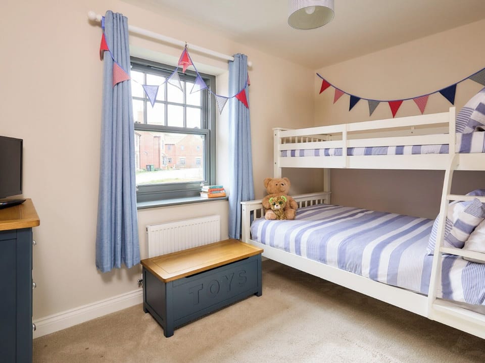Attractive bunk bedroom | Seasalt, Mundesley, near North Walsham