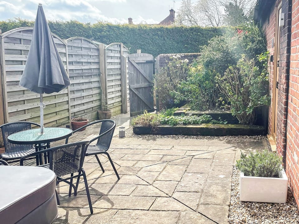 Outdoor area | Squirrel Barn - High House Barns, Foulsham, near Reepham