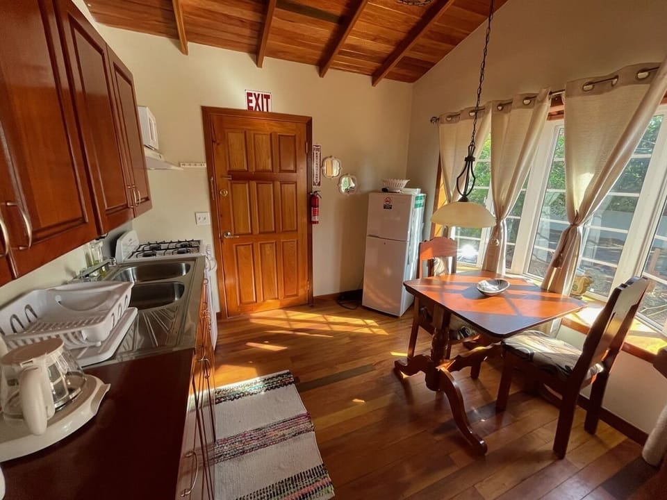 Small & Cozy place fully equiped with a kichenette, storage areas & astrong AC. 