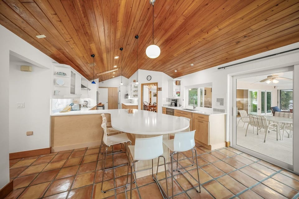 Large kitchen island seats 6