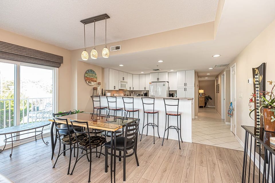 DINING-AREA