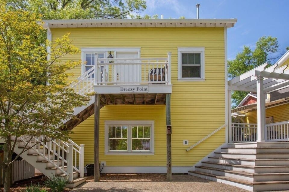 Breezy Point | Guest House