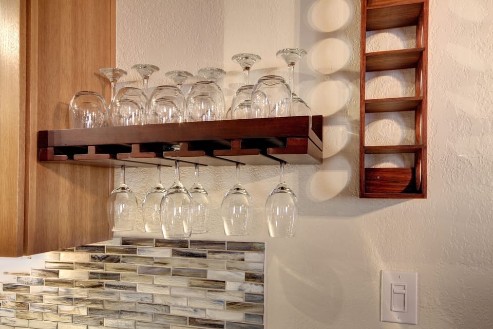 Fully equipped kitchen - Newly Remodeled!