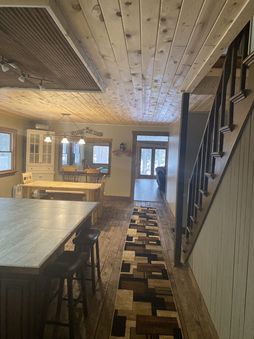 Kitchen to living room/ dining room 