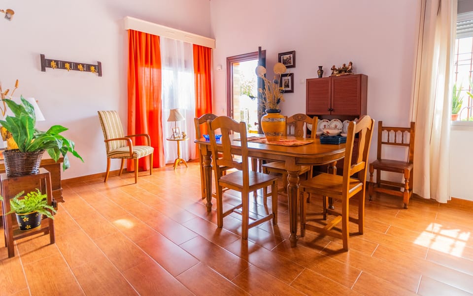 Enjoy the living room of this apartment in Alhaurín de la Torre