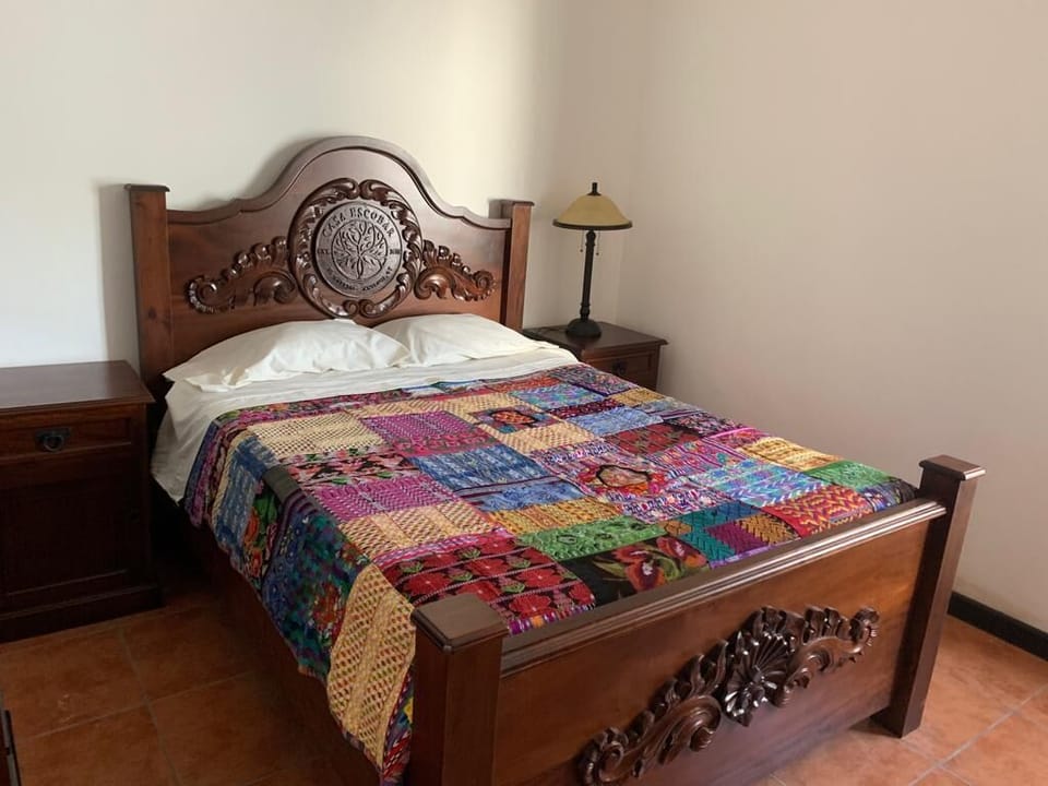 bedroom (1st floor)