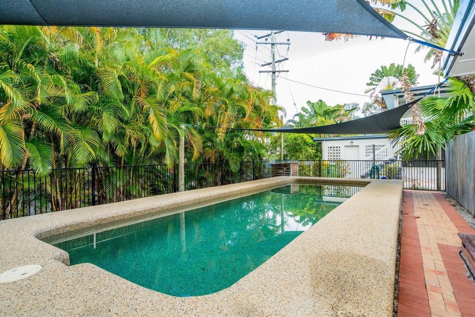 Shared pool area