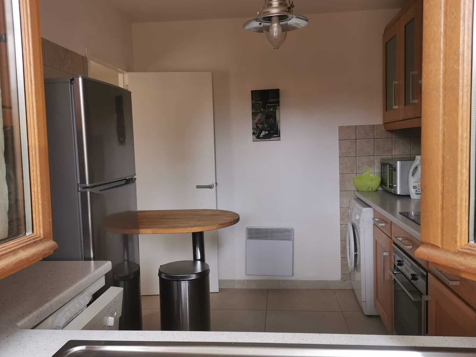 Kitchen with full amenities