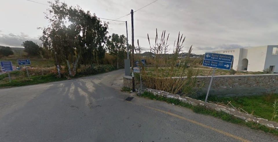 How to come to the house: Here you should turn right.