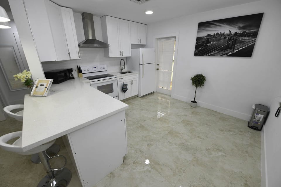 Fully equipped kitchen with all the necessities that will make you feel at home.