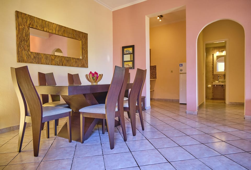 Chrismos Luxury Suites 5A  Apraos Corfu  - dining area
