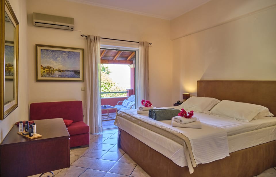 Chrismos Luxury Suites 6A Apraos Corfu- bedroom