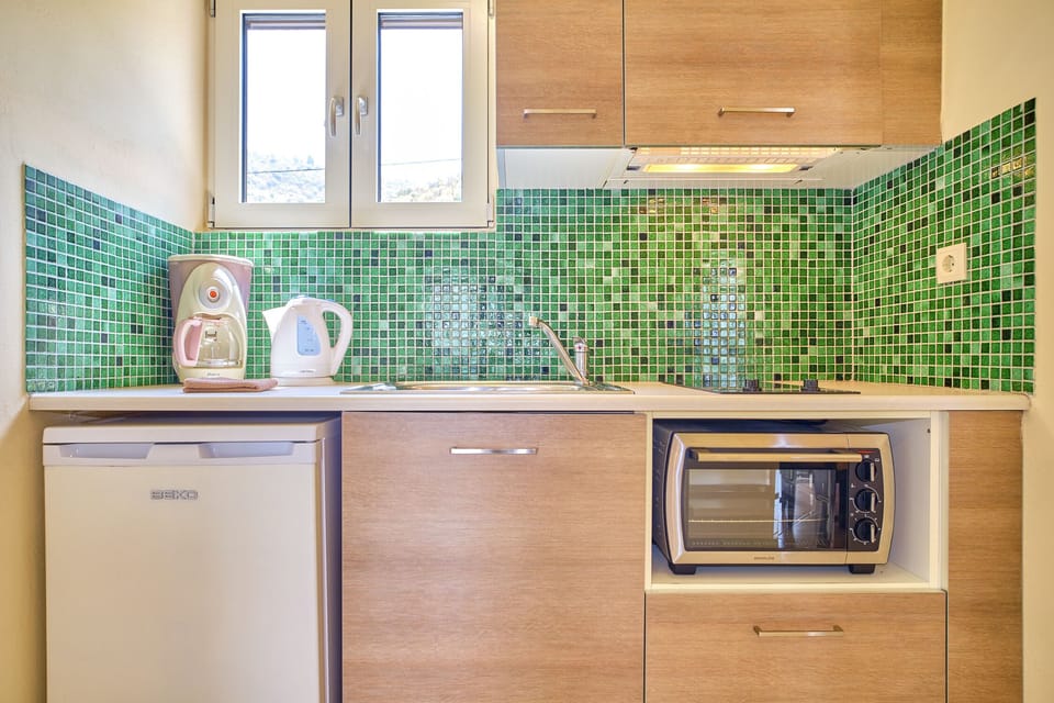 Chrismos Luxury Suites 17B Apraos Corfu-Kitchen
