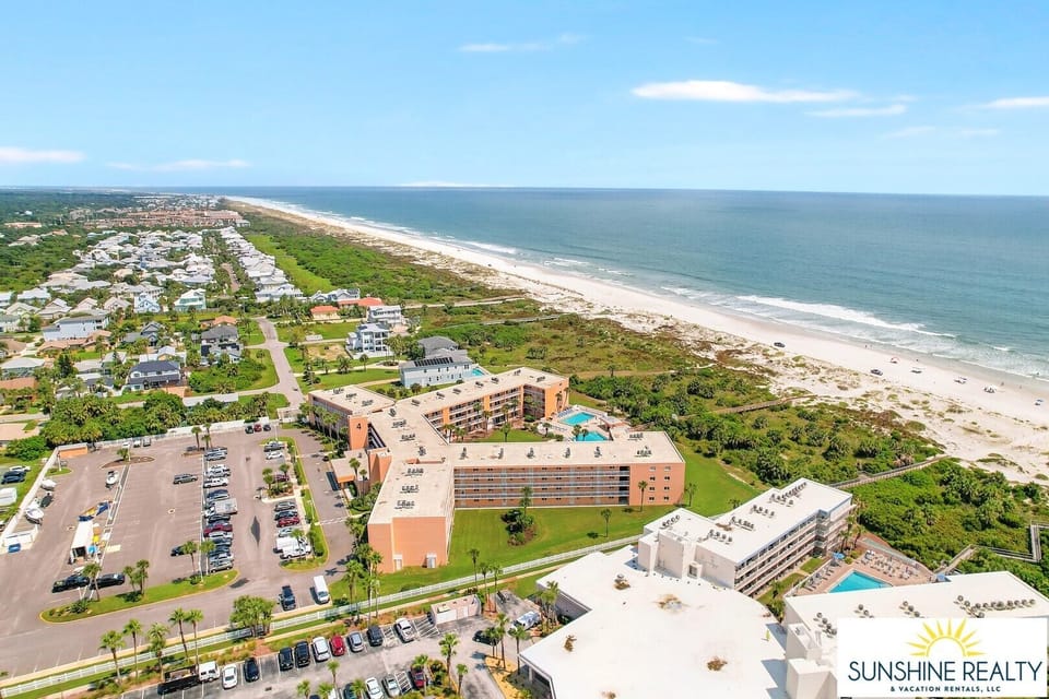 view to Beach and Tennis