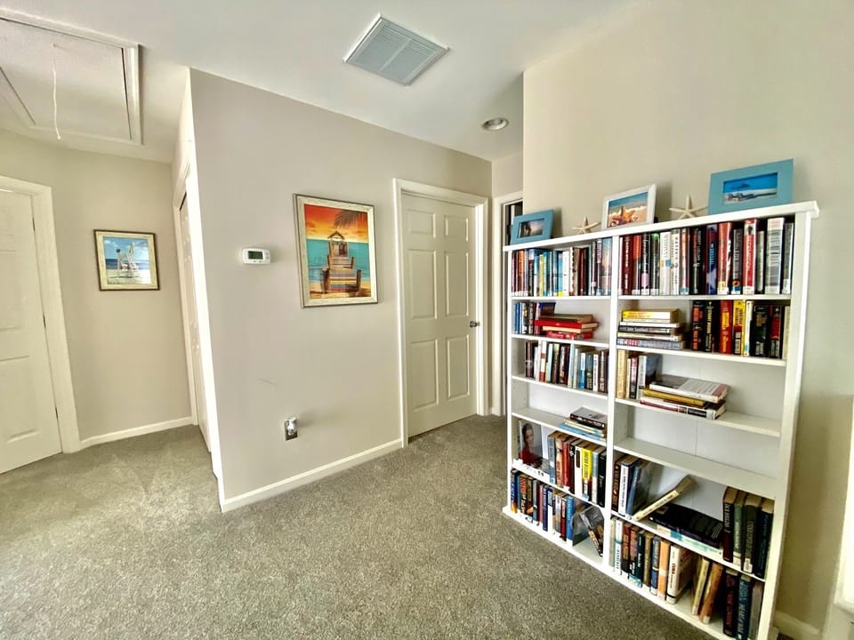 2nd Floor Foyer