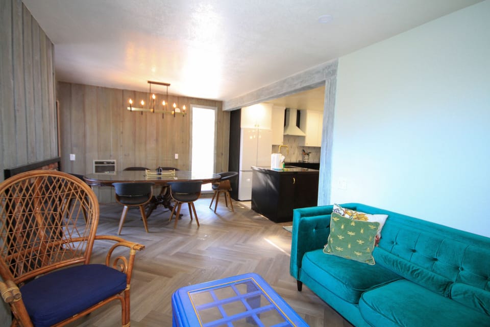 Living/Dining area
