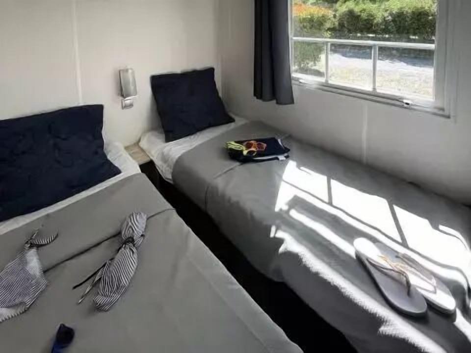 Camping Le Sous Bois *** - Mobilhome for 6 People Campground/ 
RV Resort in Provence-Alpes-Côte d'Azur