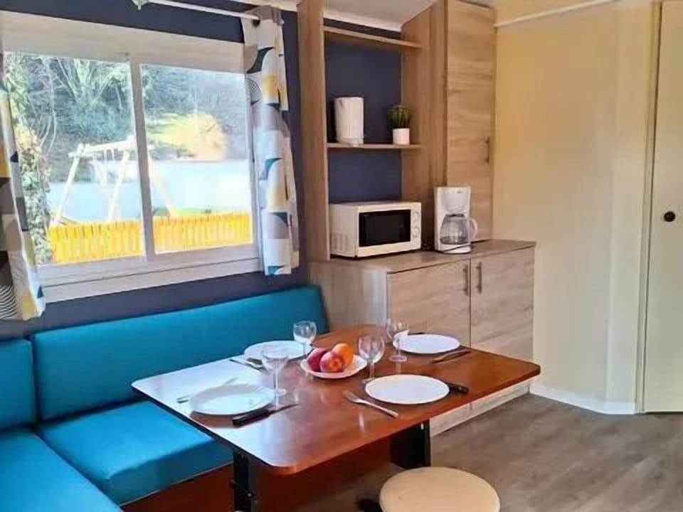Campsite Les Rives D'Auzon *** - Mobile home for 6 people Campground/ 
RV Resort in Provence-Alpes-Côte d'Azur