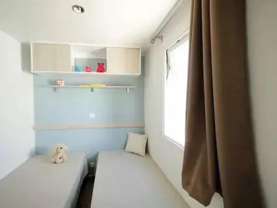 Camping Maïana Resort **** - Mobilhome for 8 people Campground/ 
RV Resort in La Grande-Motte