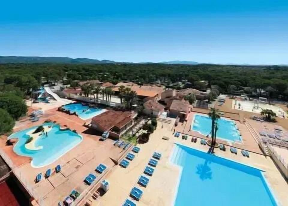 Montana Parc - Oasis Village - Heart of Estérel ***** - Bungalow for 6 People Campground/ 
RV Resort in Roquebrune-sur-Argens