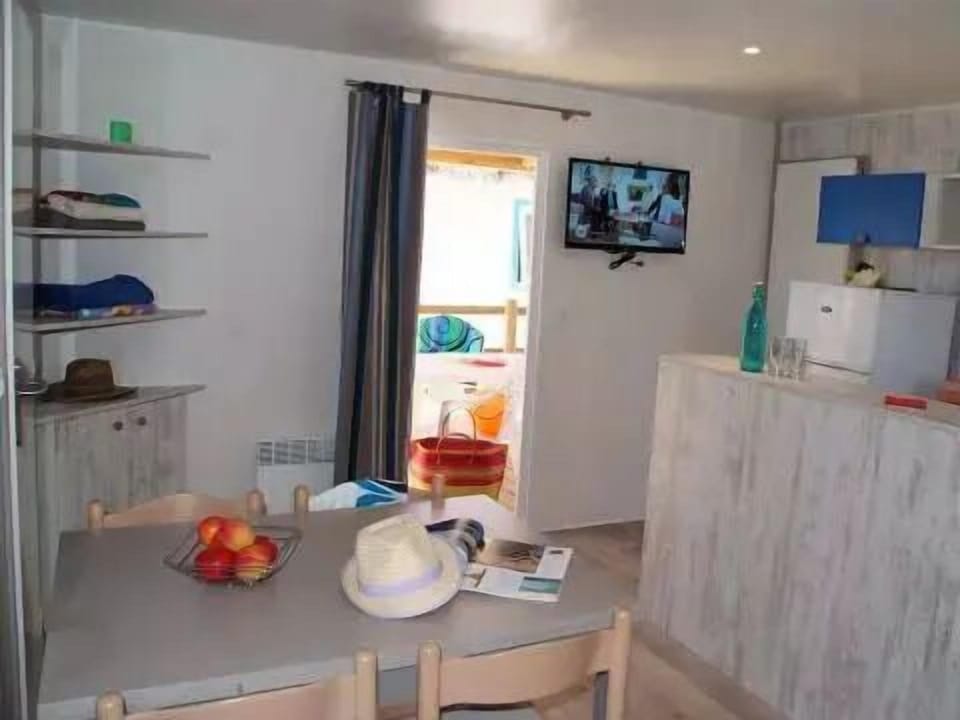 Montana Parc - Oasis Village - Heart of Estérel ***** - Bungalow for 8 people Campground/ 
RV Resort in Roquebrune-sur-Argens