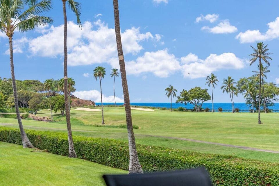 Beautiful Golf course and Pacific ocean view from your private lanai