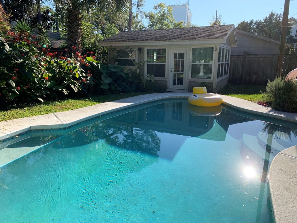 Cottage with pool 