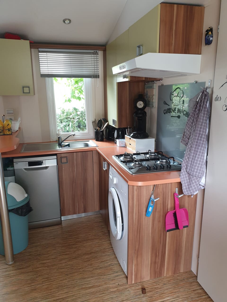 Kitchen equipped for 6 people