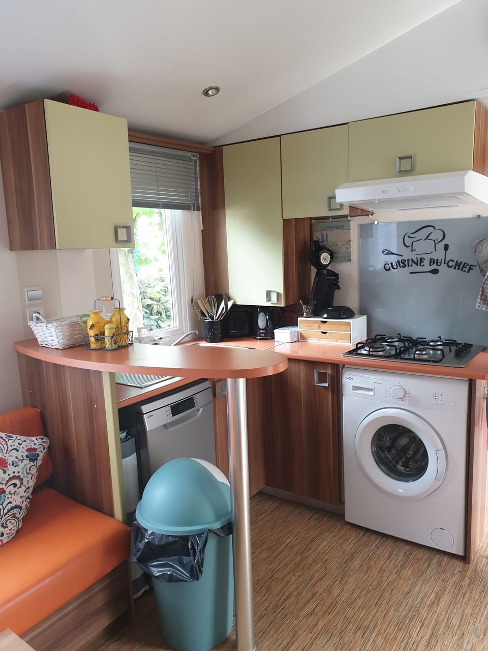 Kitchen equipped for 6 people