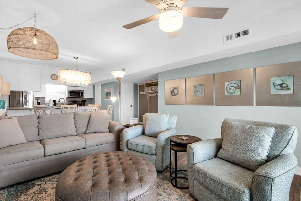 Beautifully decorated living area large enough for the whole family!