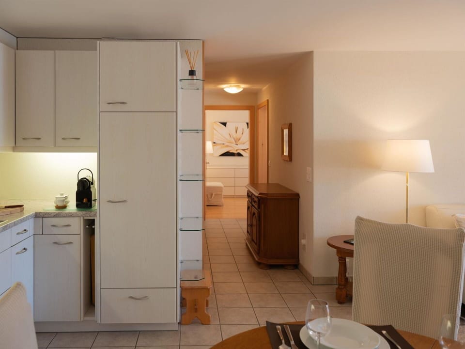 Building, Furniture, Cabinetry, Property, Wood, Comfort, Flooring, Floor, Drawer, Kitchen Appliance