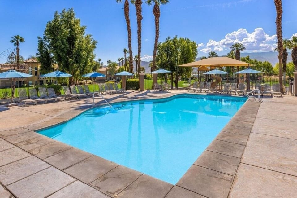 Marriott's Desert Springs Villas_4_mesquite-swimming-pool.jpg