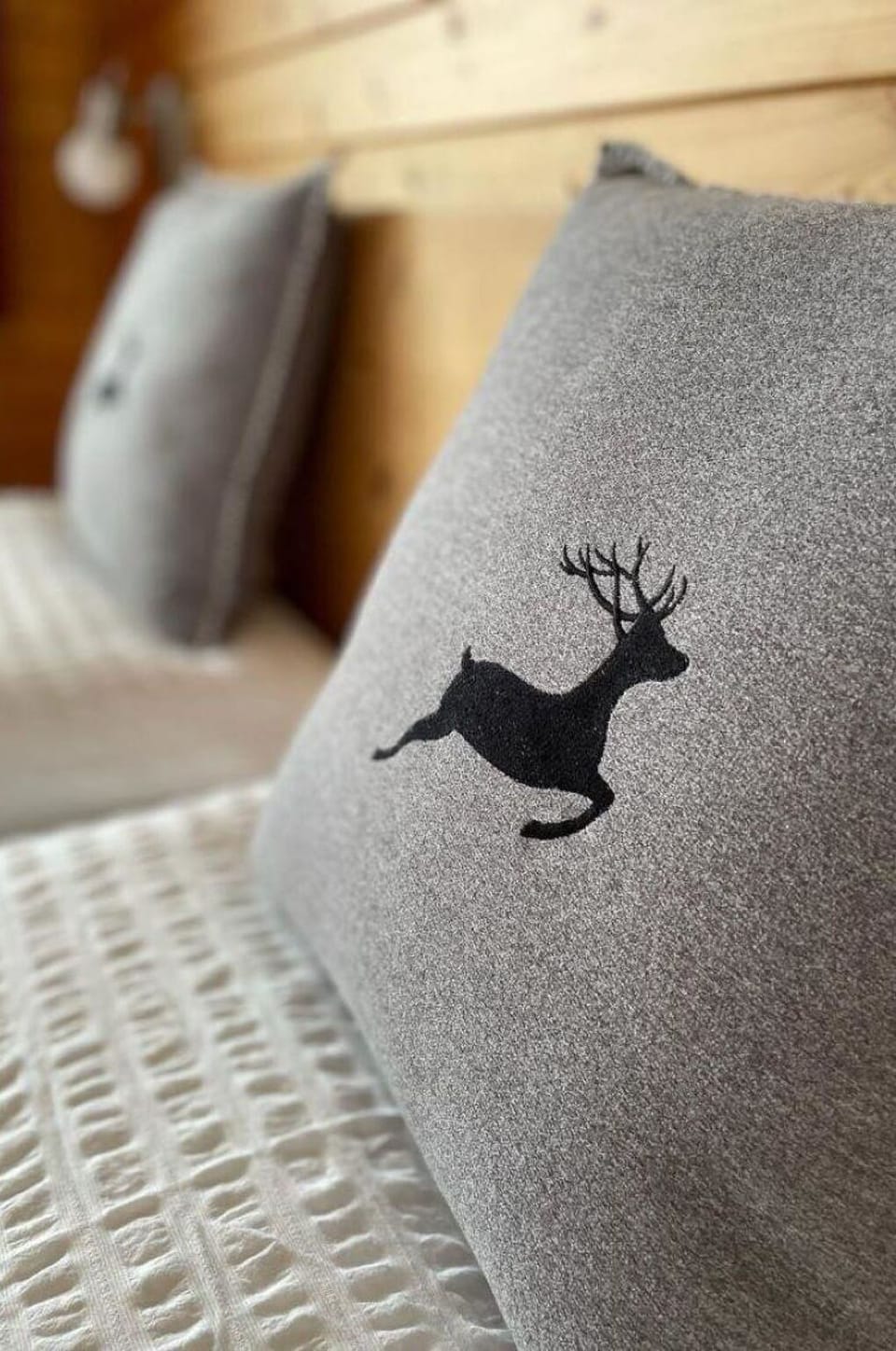 Wood, Textile, Fawn, Deer, Font, Flooring