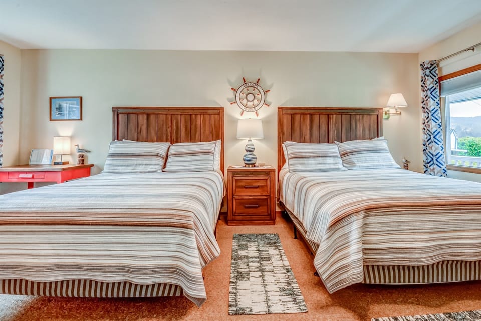 T02 Queen Beds