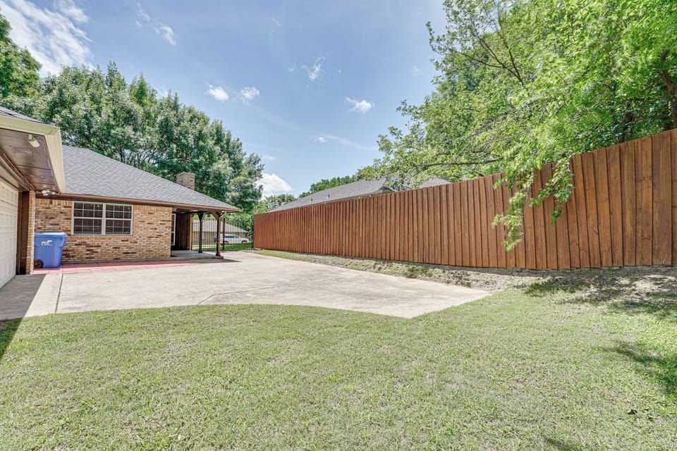 Gated and fully fenced house for complete privacy