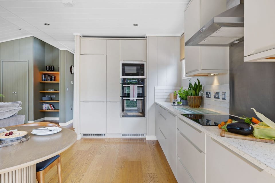 Well equipped kitchen with cooking facilities, kettle, toaster, fridge/freezer - Amber  Lodge,