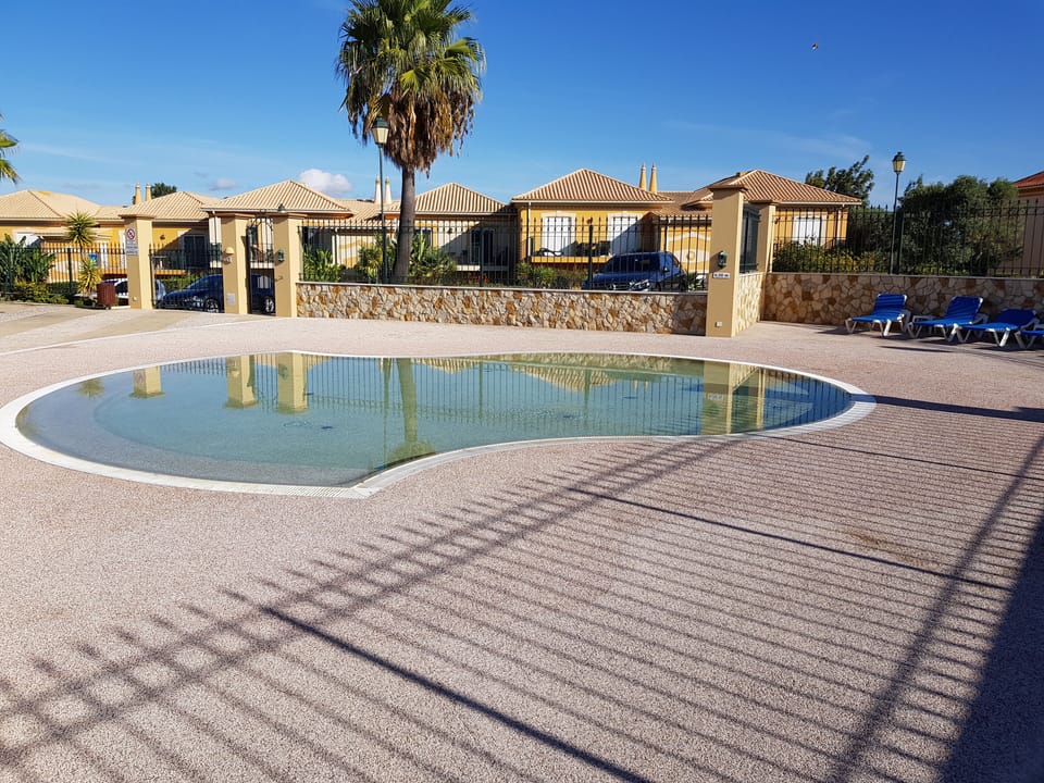 Toddlers' outdoor pool