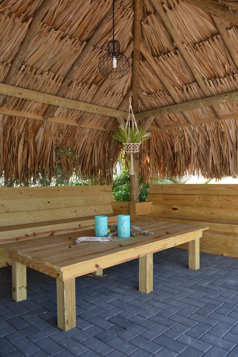 Big palapa next to the swimming pool 