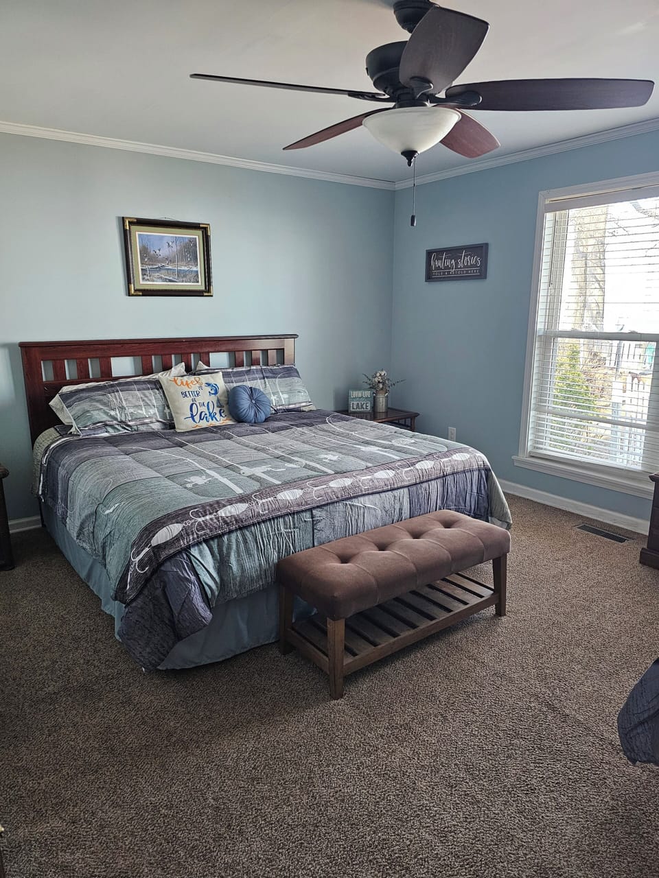 Master bedroom with King bed