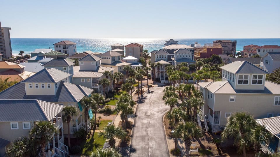 Gulfside Cottage Community