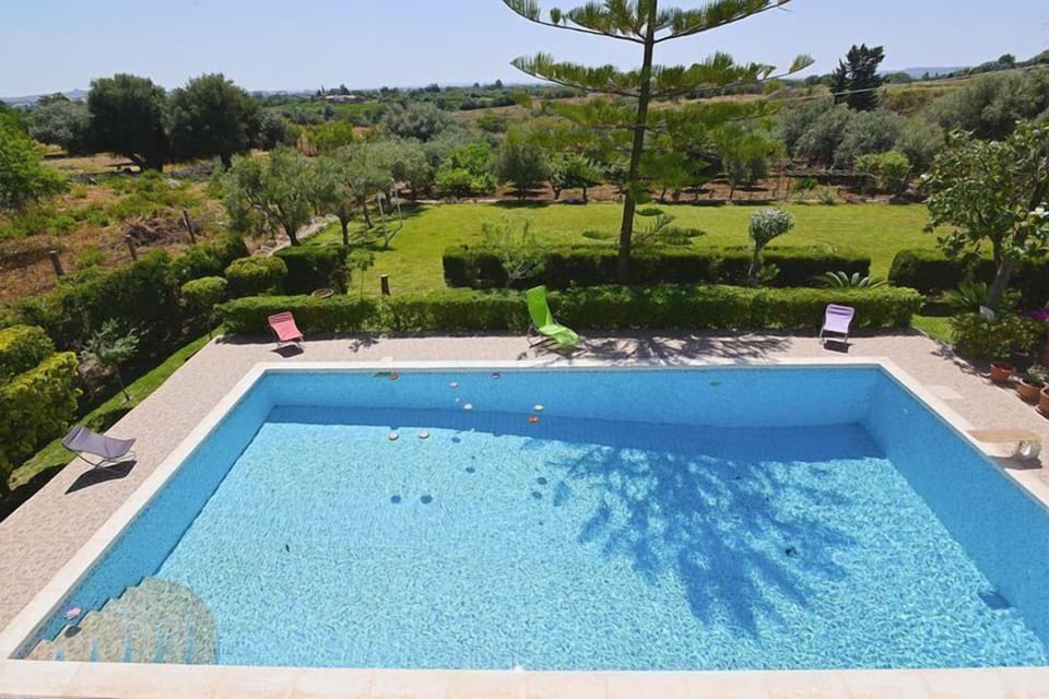Holiday Home Swimming Pool
