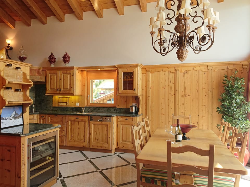 Main dining area on lower floor